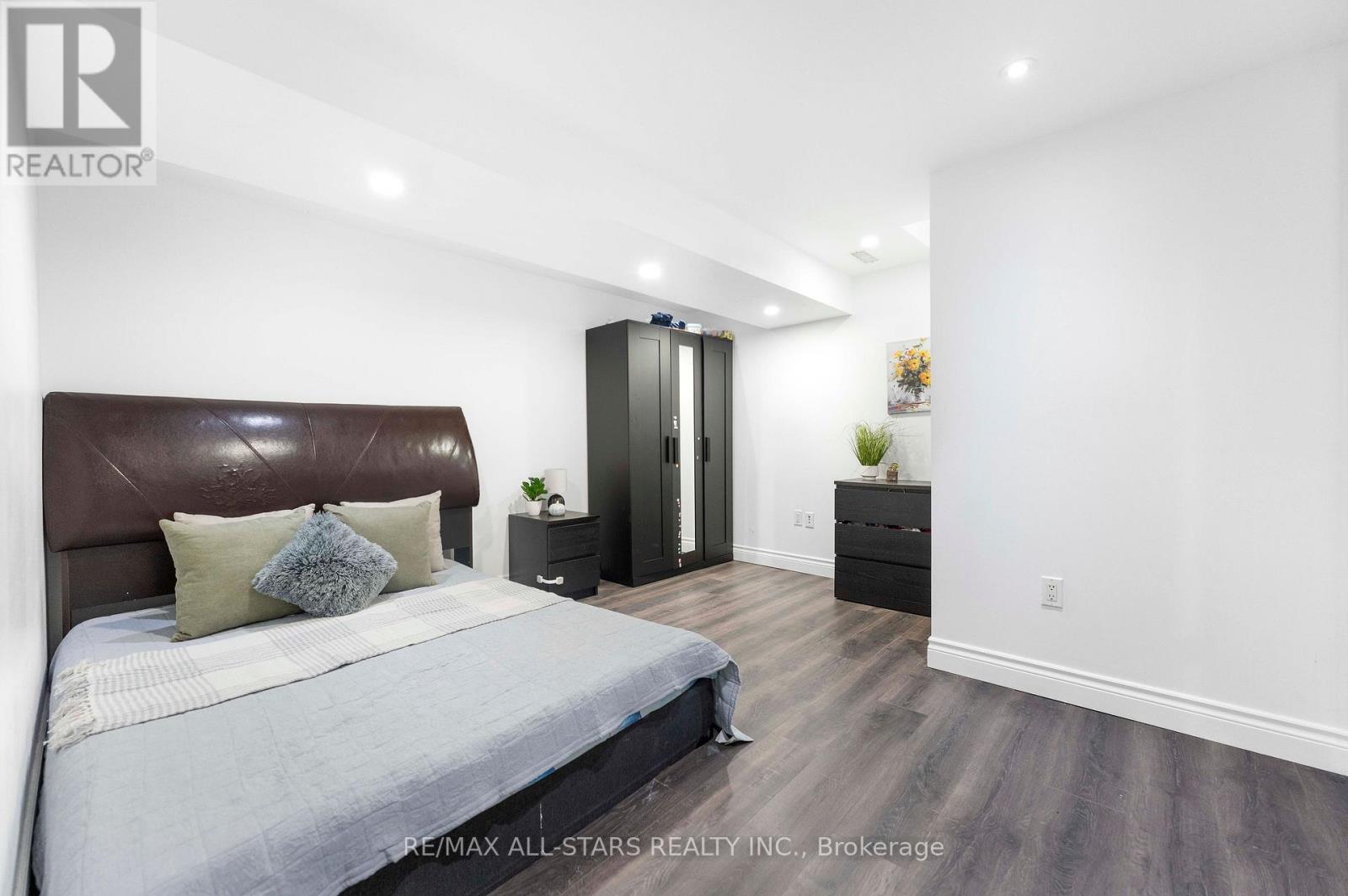 93 Arco Circle Property Photo 41