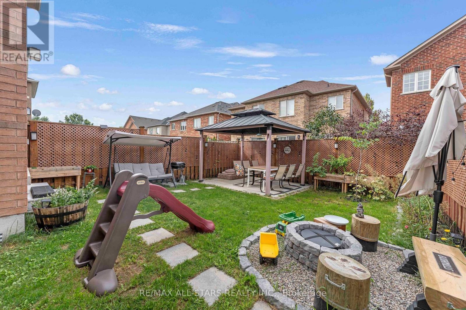 93 Arco Circle Property Photo 44