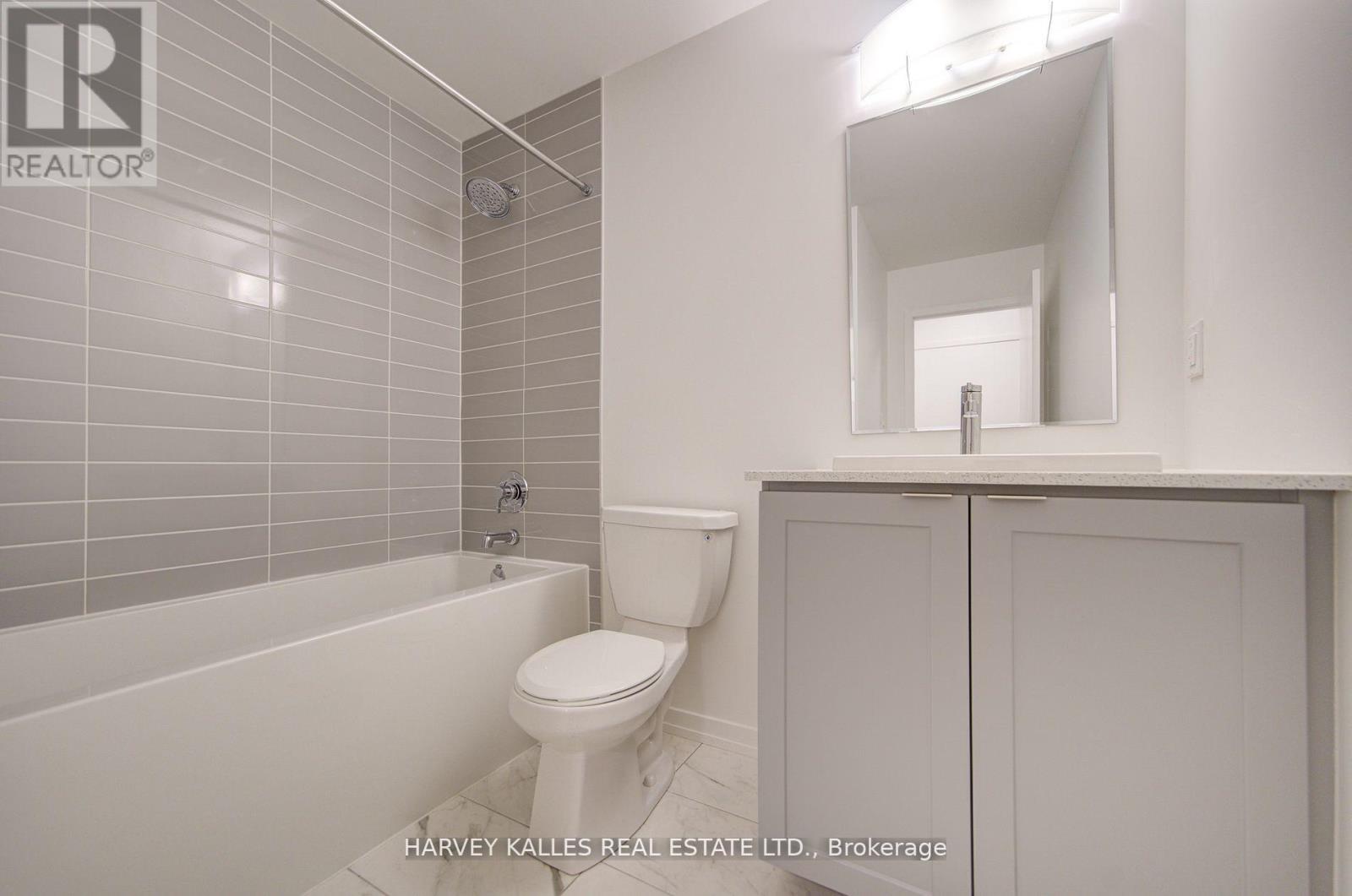 28 - 18 Lytham Green Circle Property Photo 27