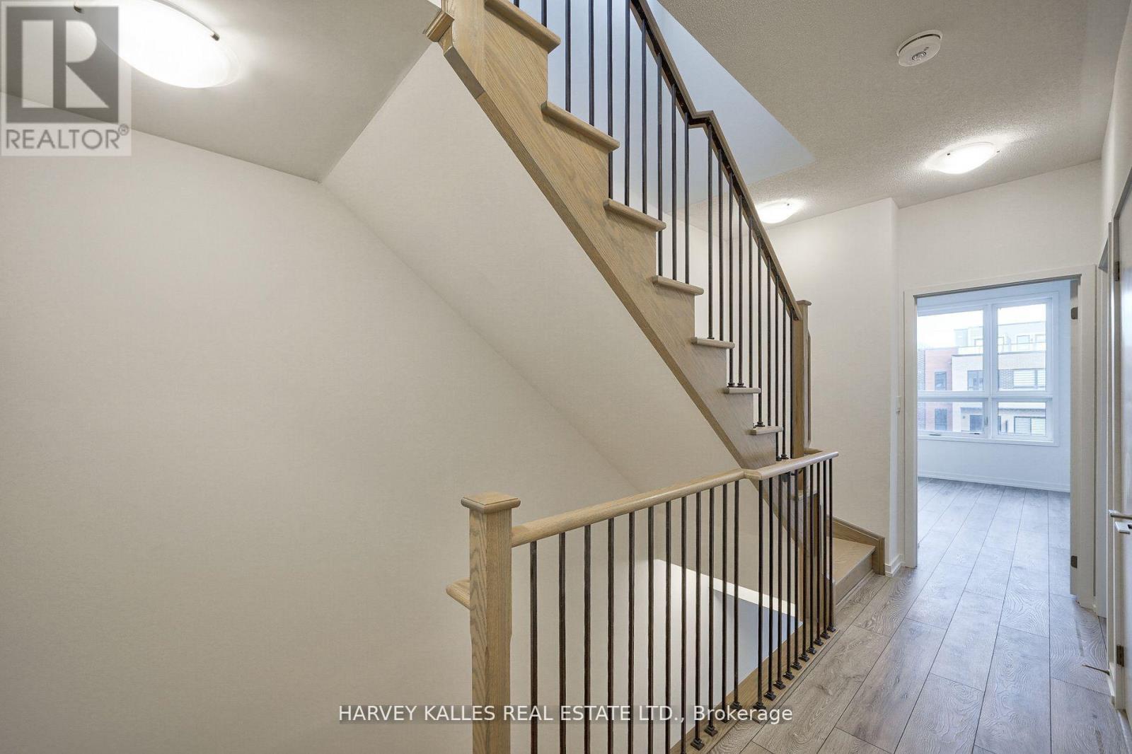 21 - 17 Lytham Green Circle Property Photo 22
