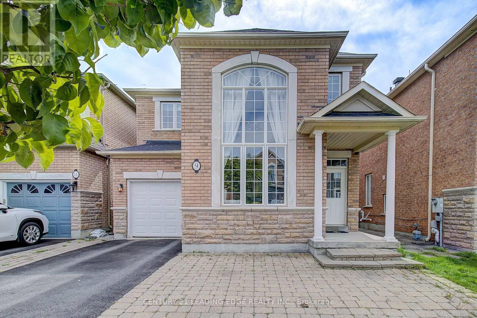 9 Florelle Drive Property Photo 1