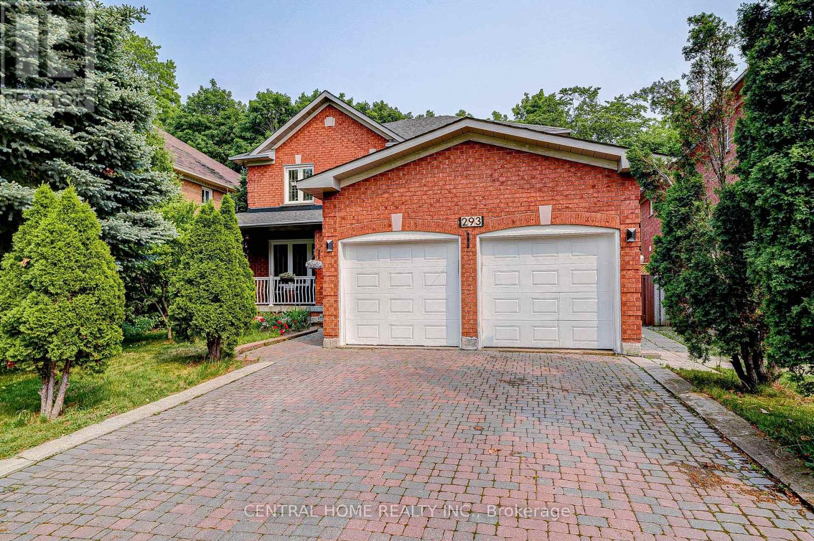 293 WORTH BOULEVARD Property Photo 1