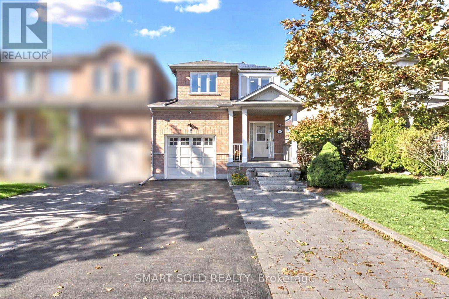 75 RIDEAU DRIVE Property Photo 1