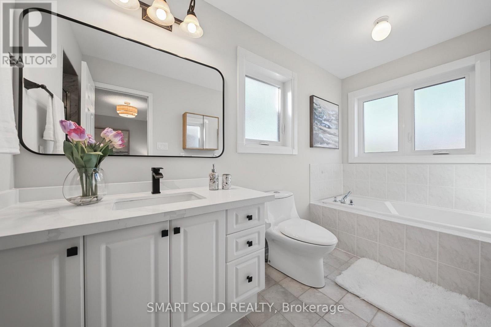 75 Rideau Drive Property Photo 13