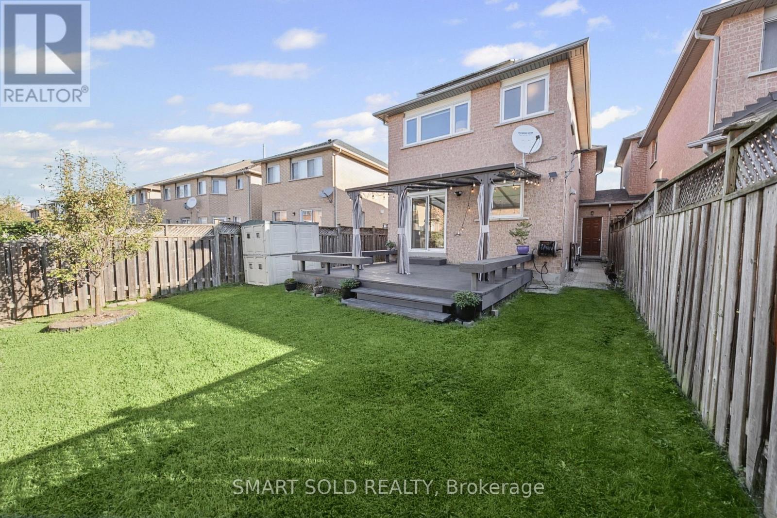 75 Rideau Drive Property Photo 27
