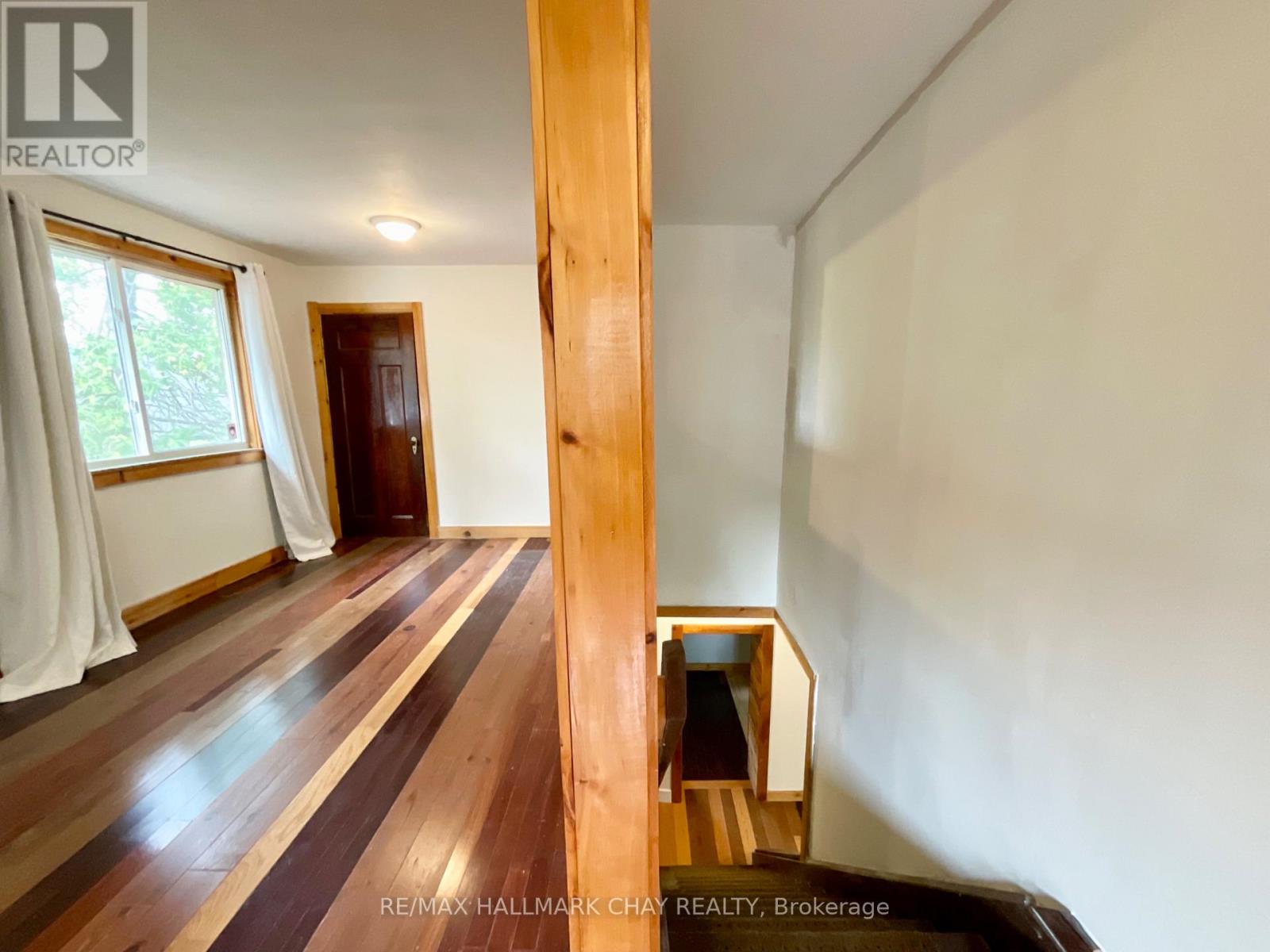 961 7th Line Property Photo 7