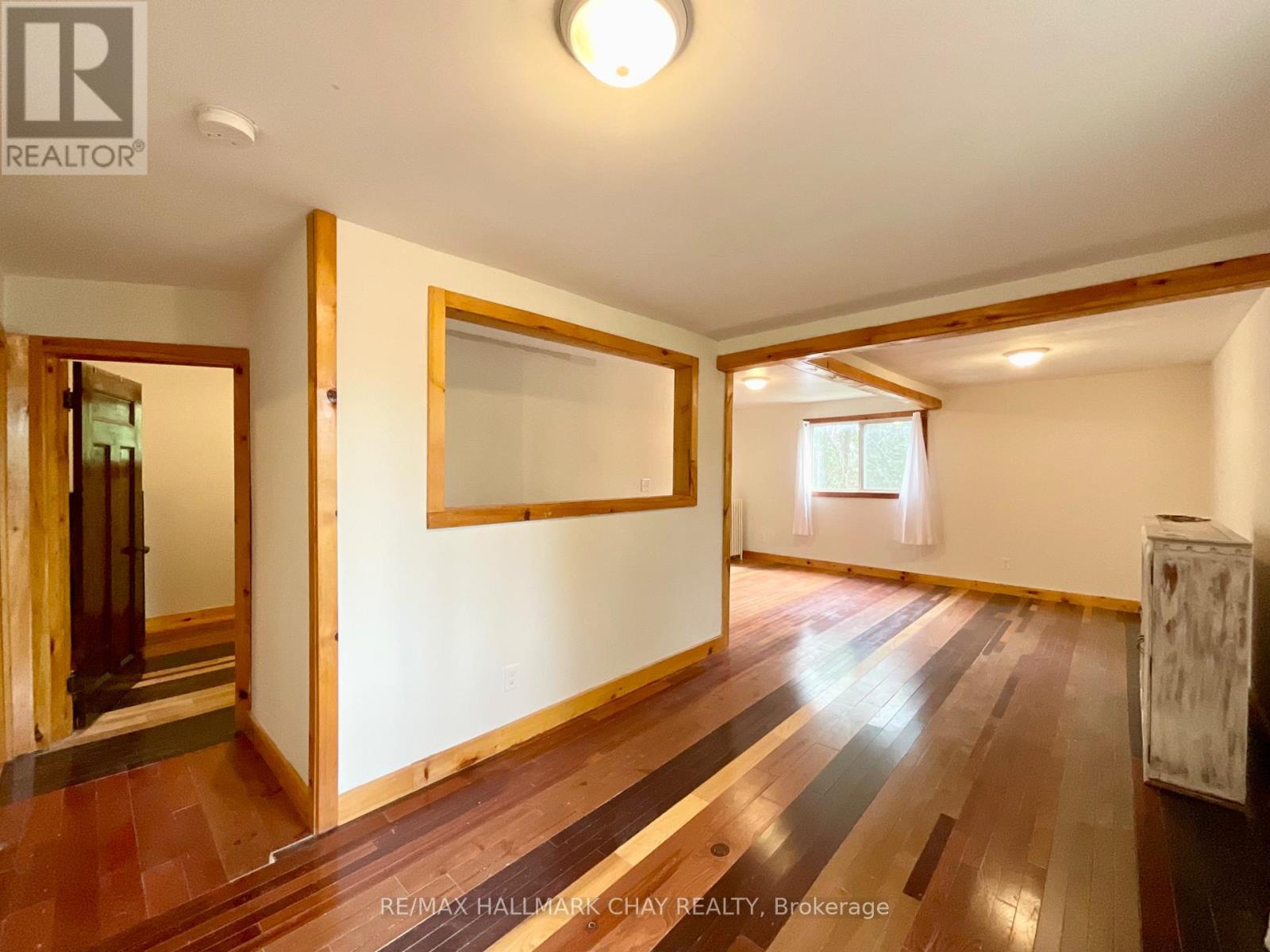 961 7th Line Property Photo 8