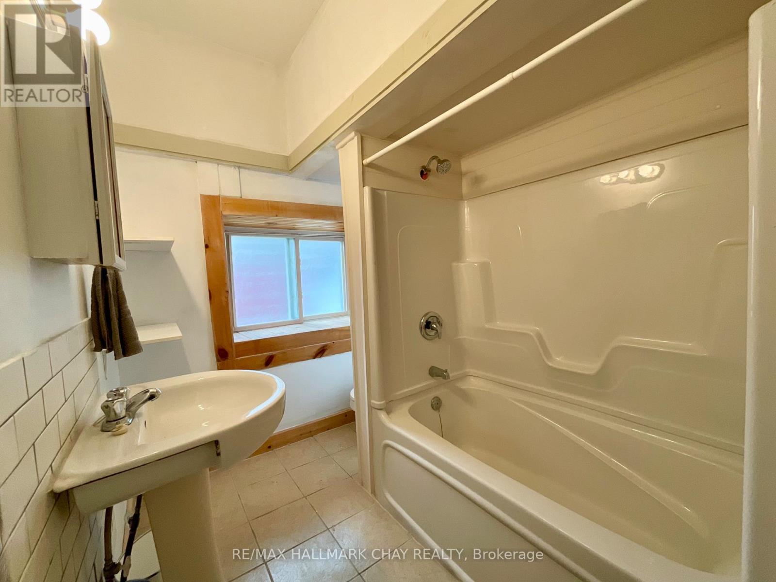 961 7th Line Property Photo 12