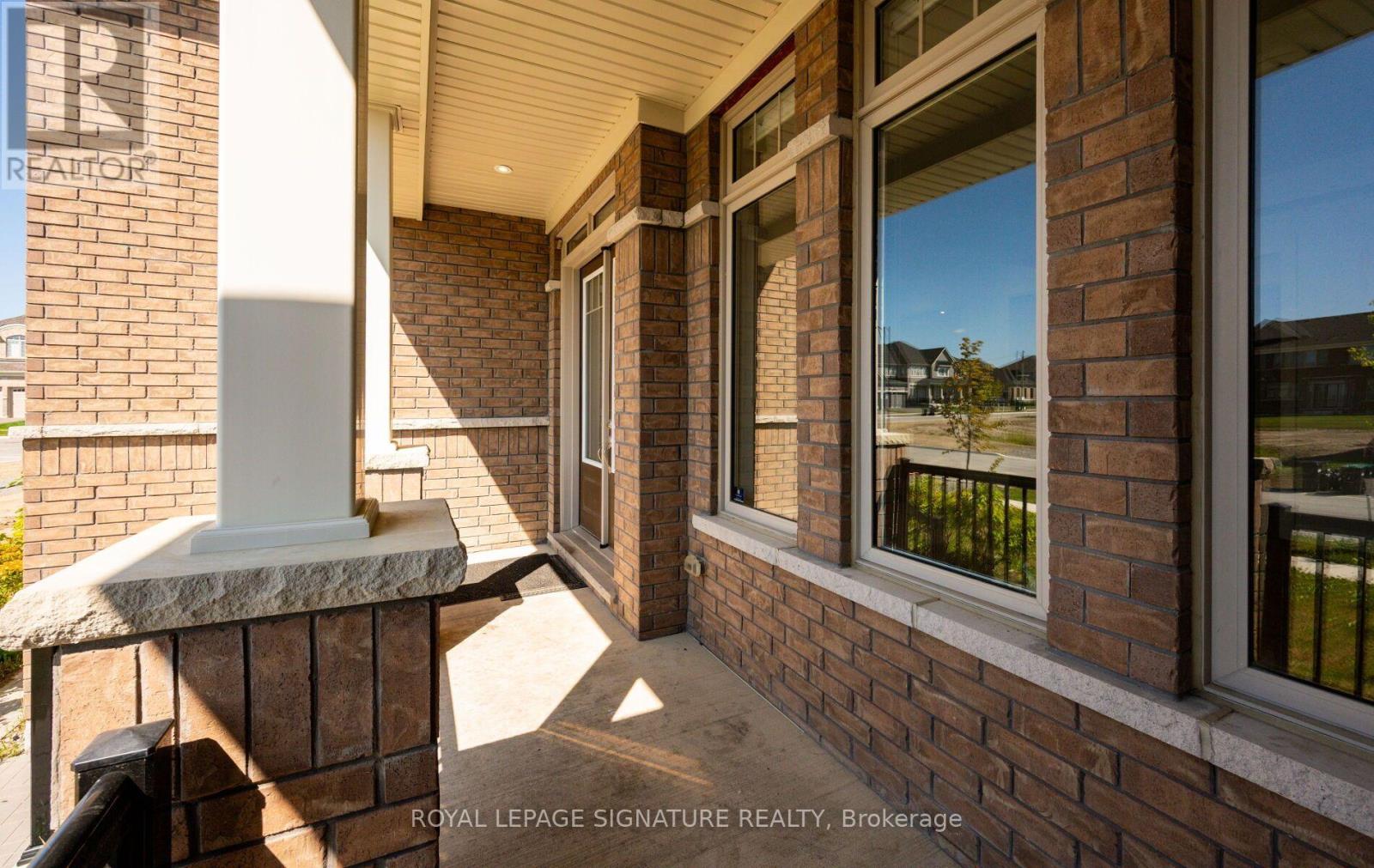 8 Mayflower Gardens Property Photo 9