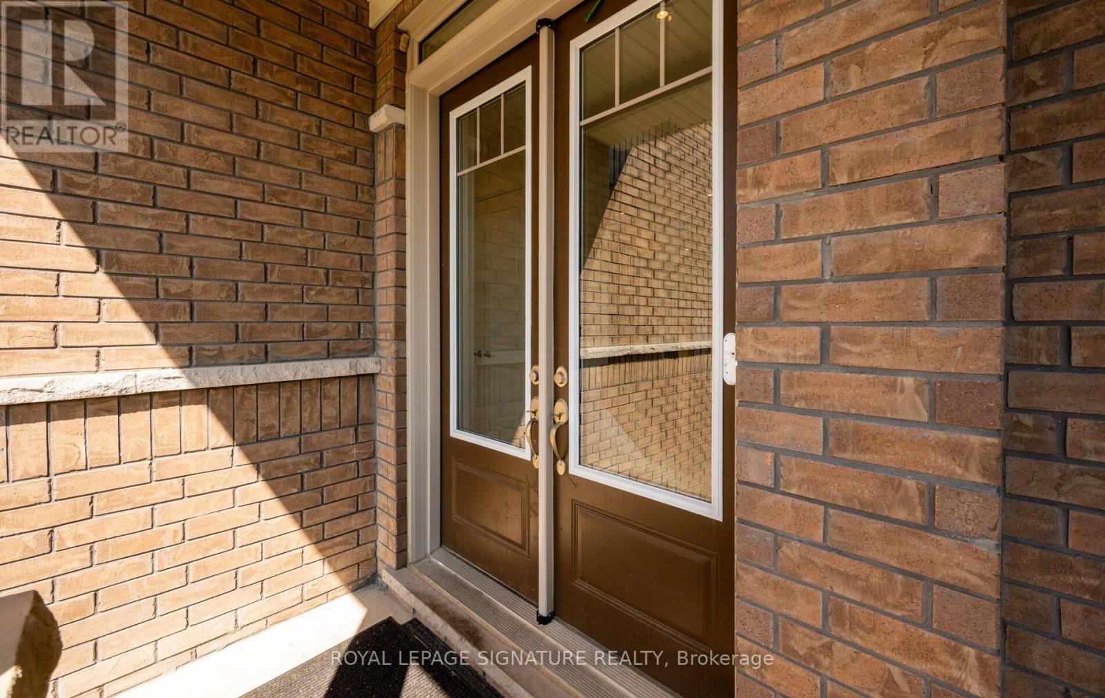 8 Mayflower Gardens Property Photo 10