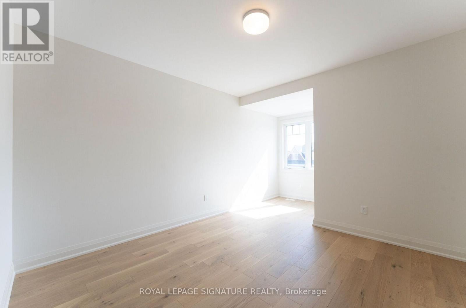8 Mayflower Gardens Property Photo 25
