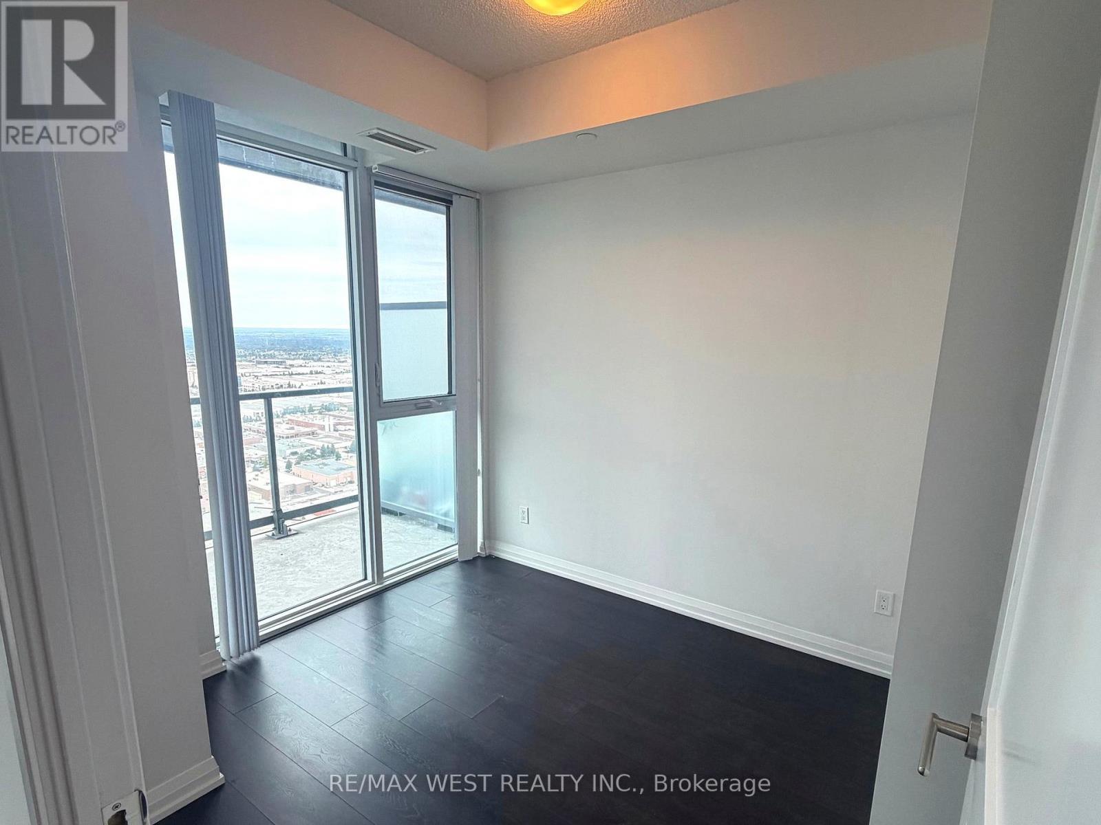3610 - 7895 Jane Street Property Photo 11
