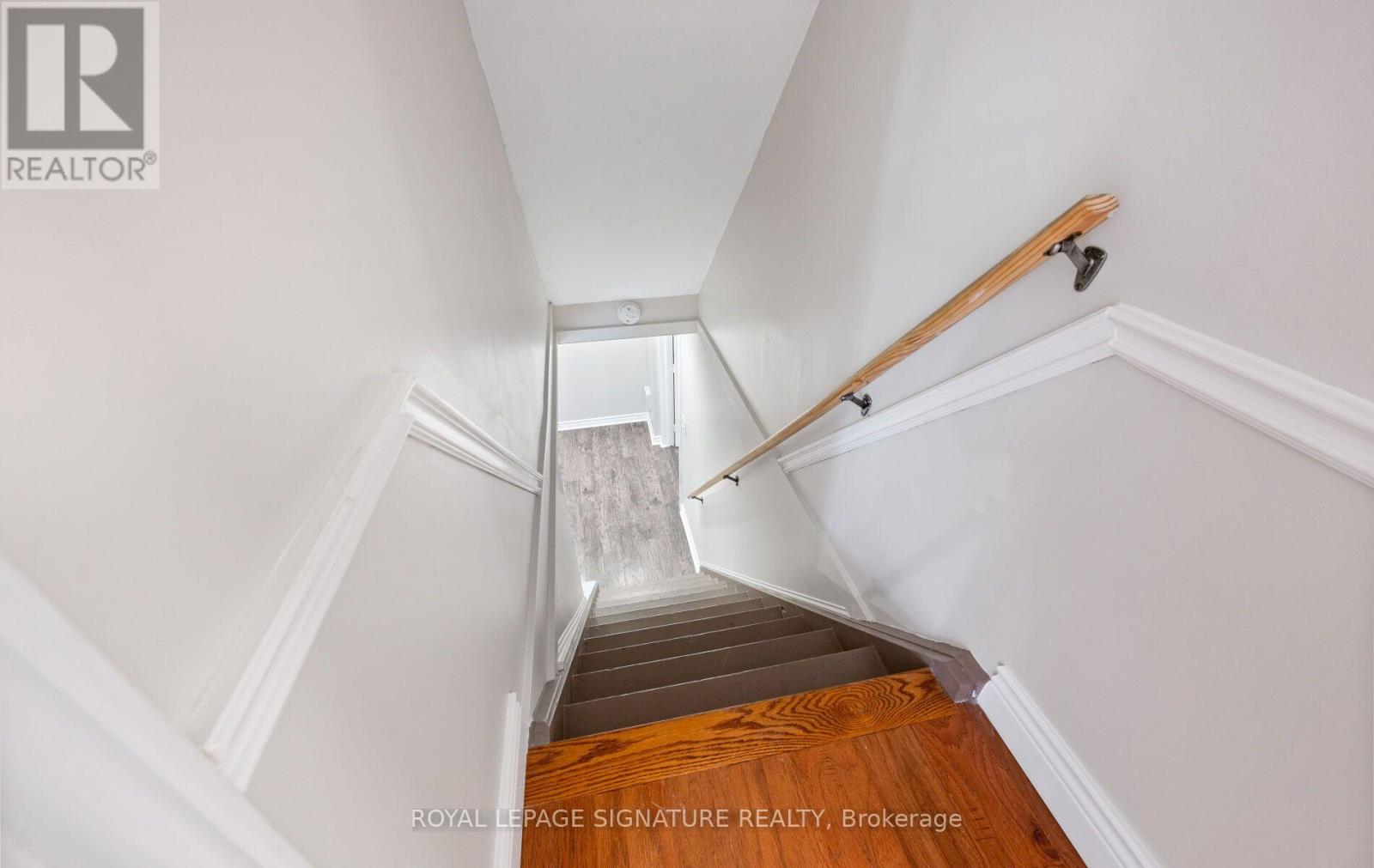 42 Shieldmark Crescent Property Photo 26