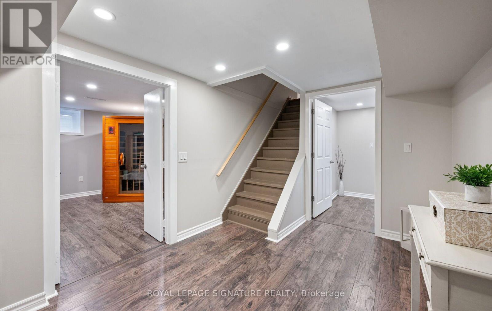 42 Shieldmark Crescent Property Photo 27