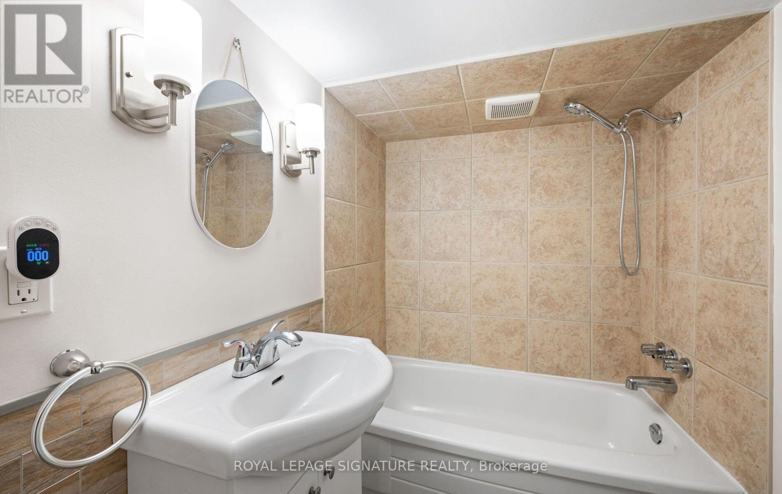 42 Shieldmark Crescent Property Photo 30