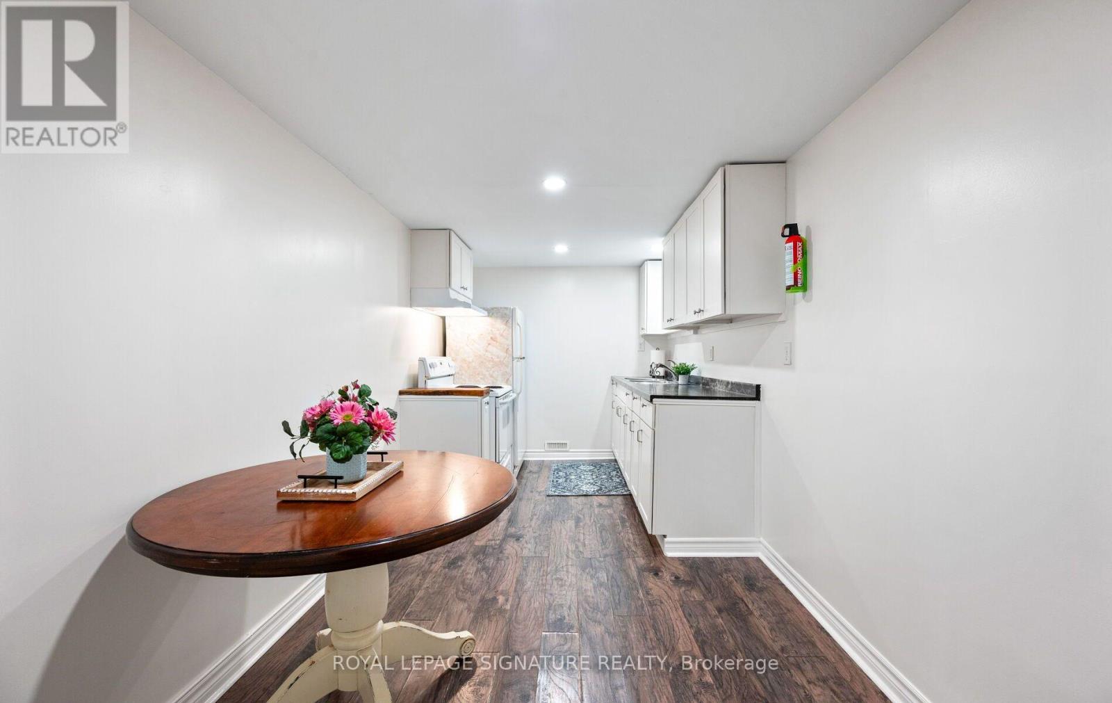 42 Shieldmark Crescent Property Photo 33