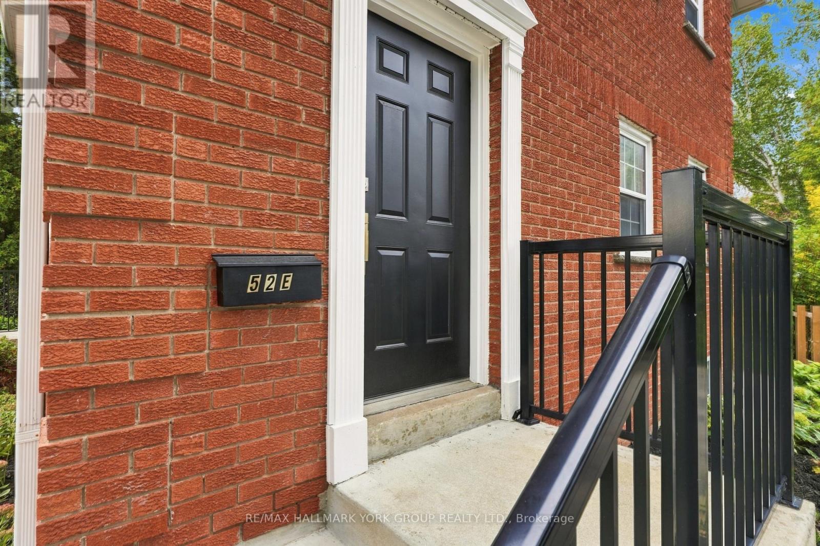 52 Centre Street Property Photo 6