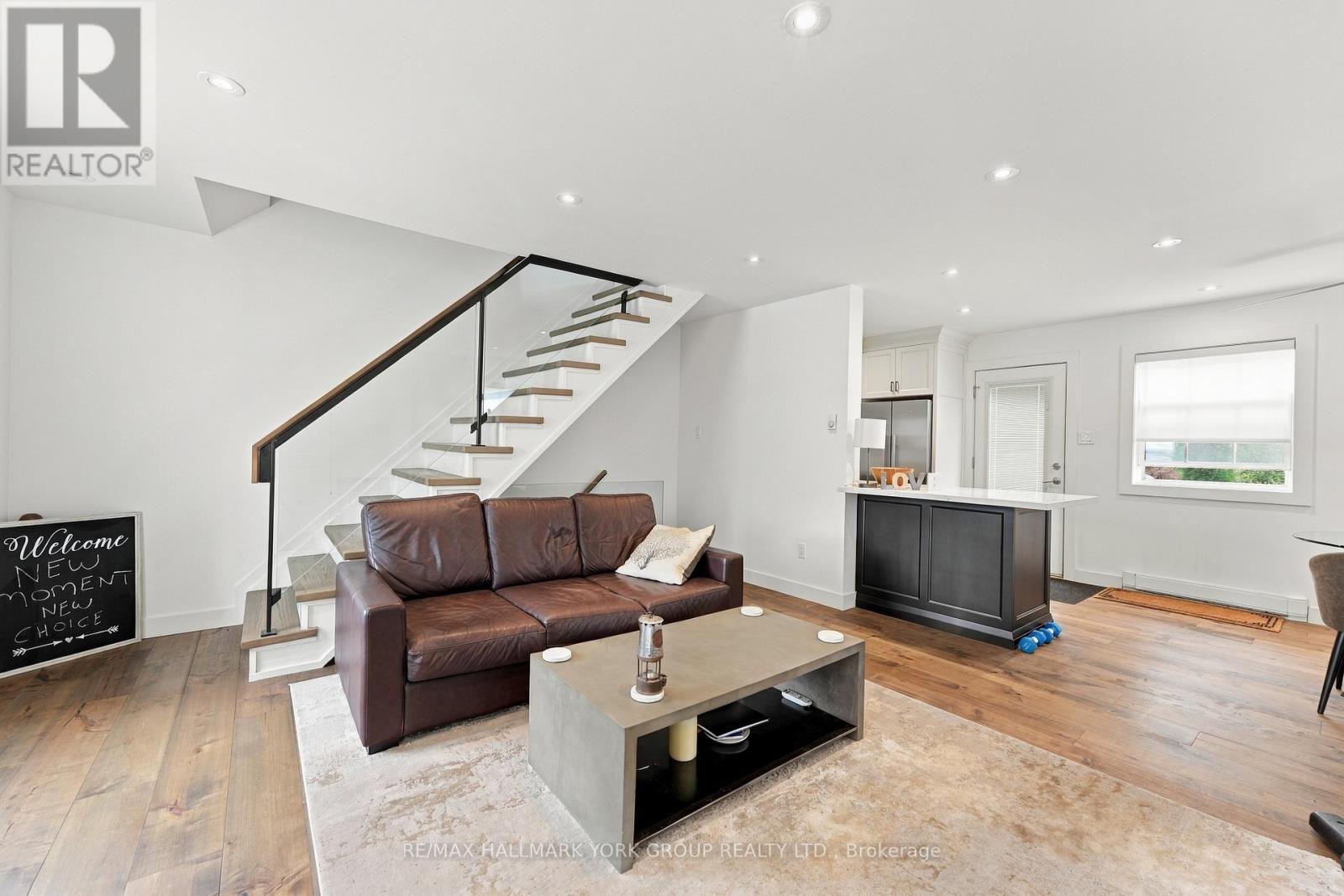 52 Centre Street Property Photo 9