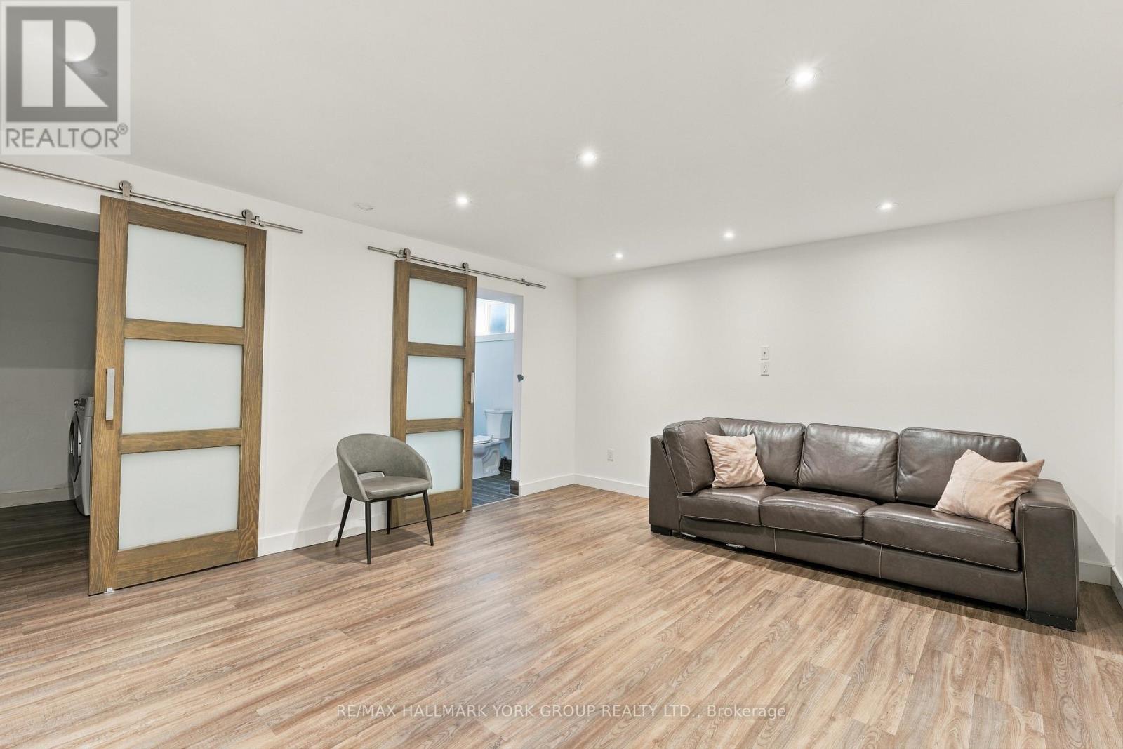 52 Centre Street Property Photo 13