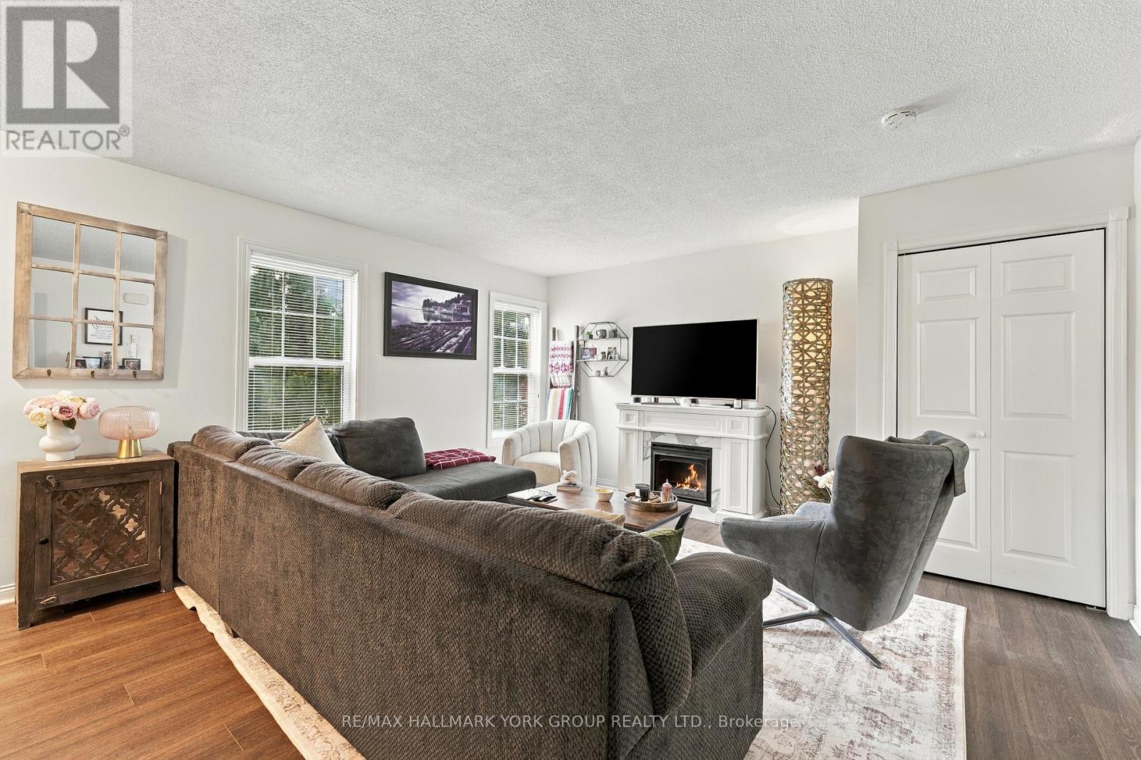 52 Centre Street Property Photo 24
