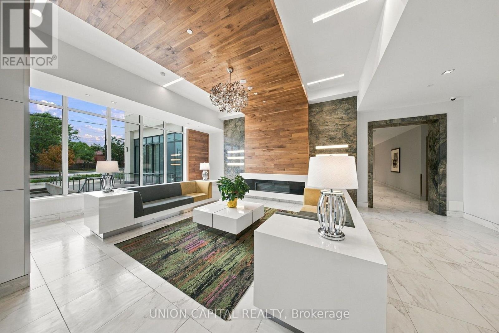 412 - 7890 Bathurst Street Property Photo 4