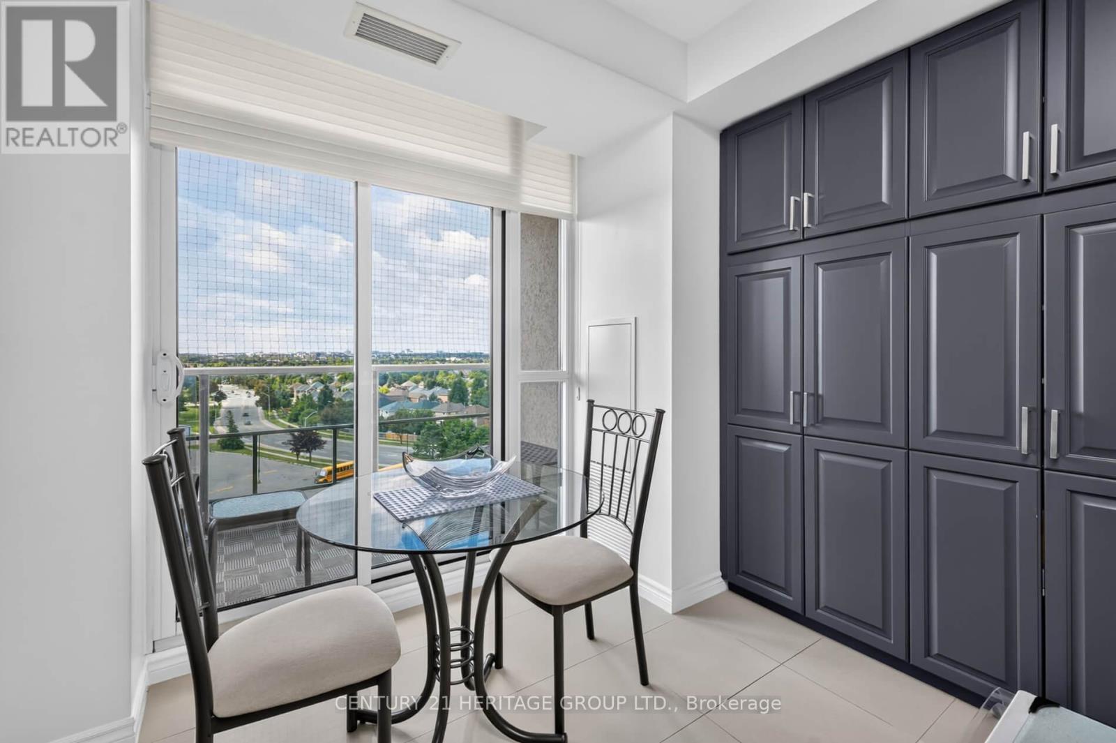 905 - 88 Promenade Circle Property Photo 12