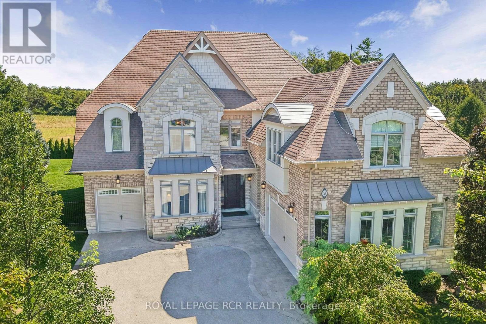 35 SOMER RUMM COURT Property Photo 1