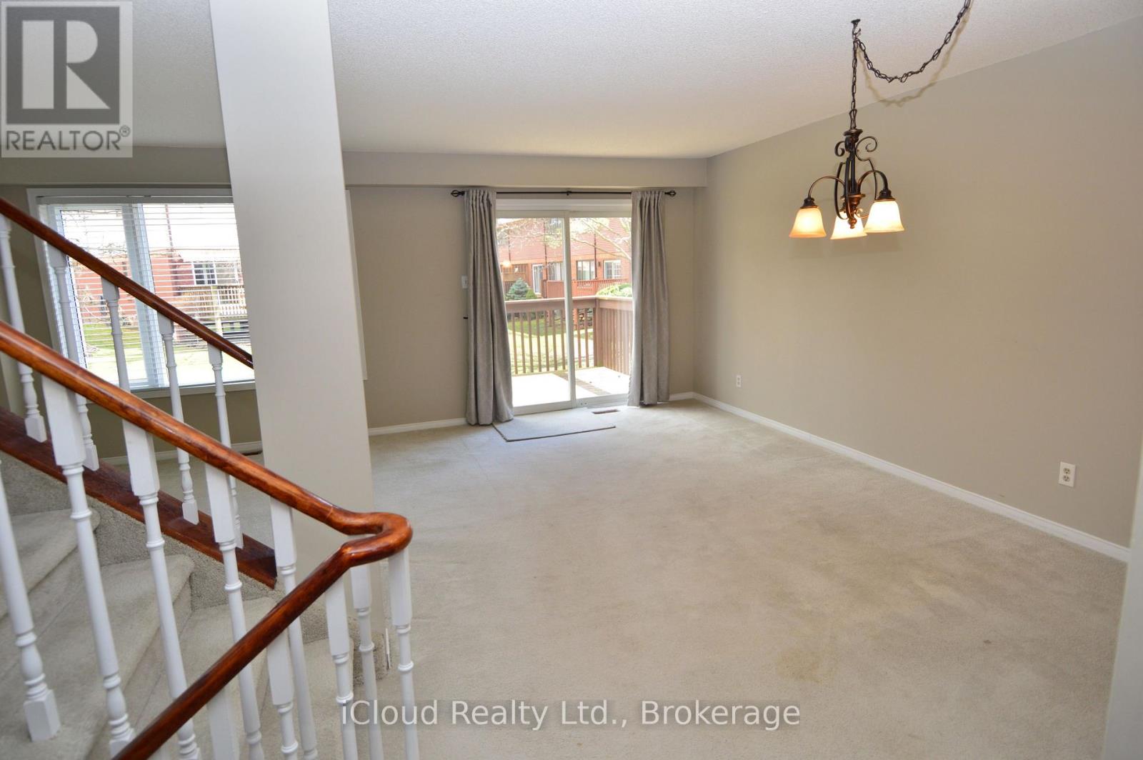 32 - 101 Riverview Road Property Photo 3