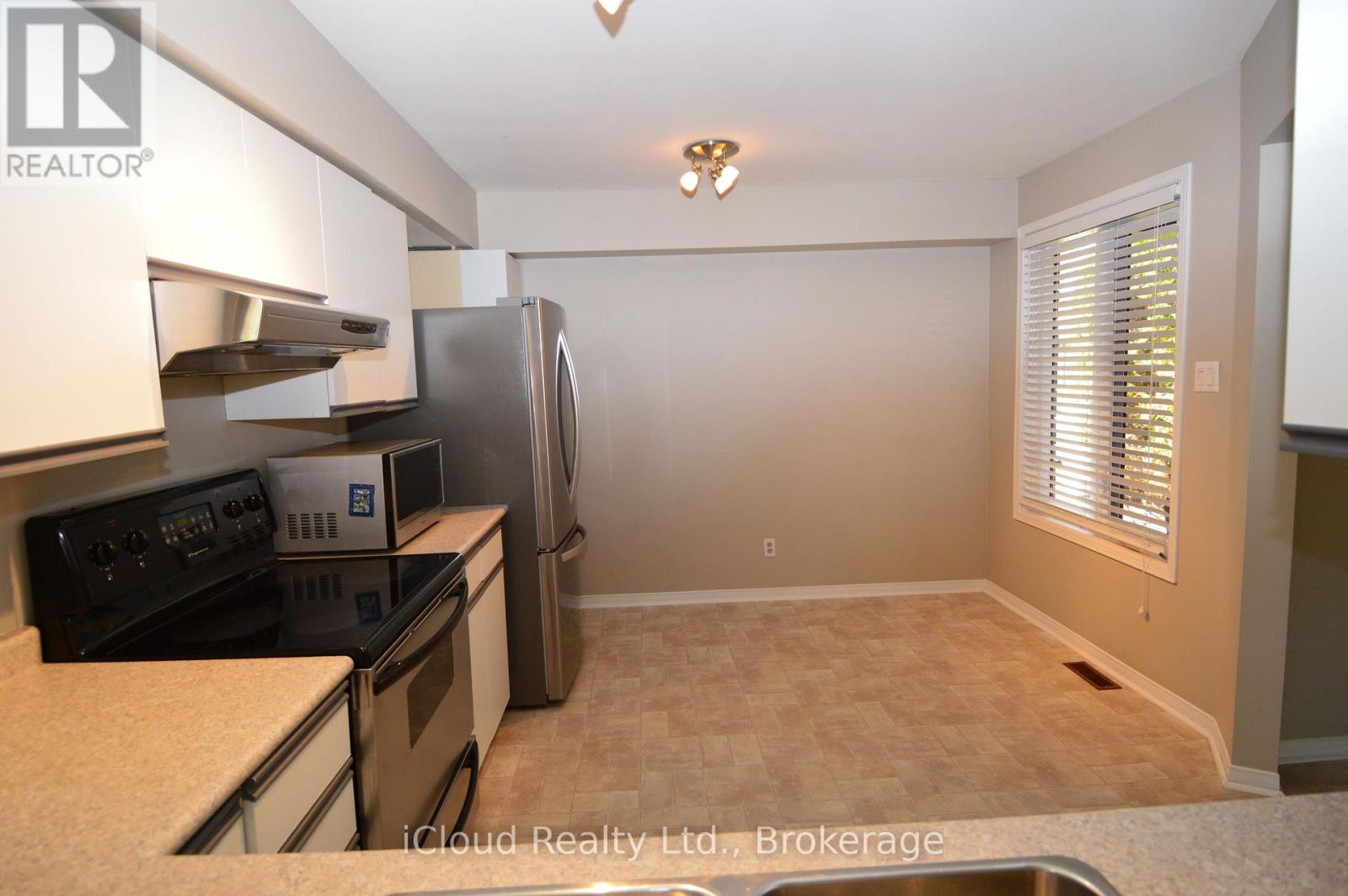 32 - 101 Riverview Road Property Photo 7