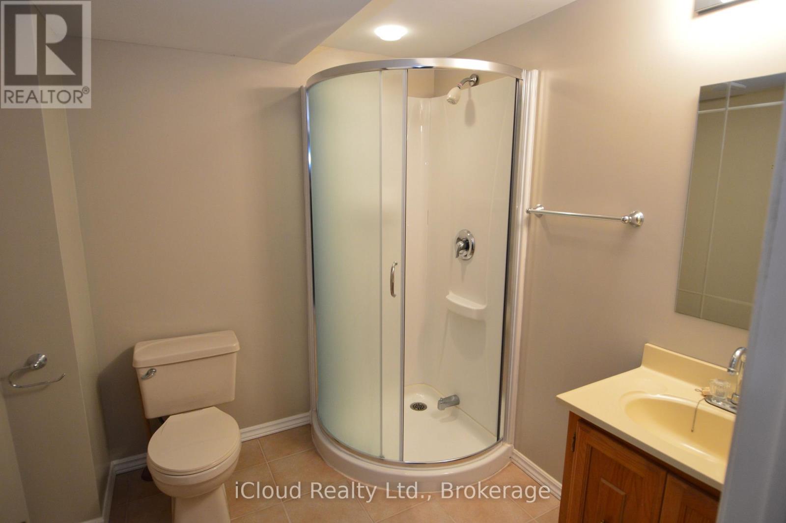 32 - 101 Riverview Road Property Photo 17