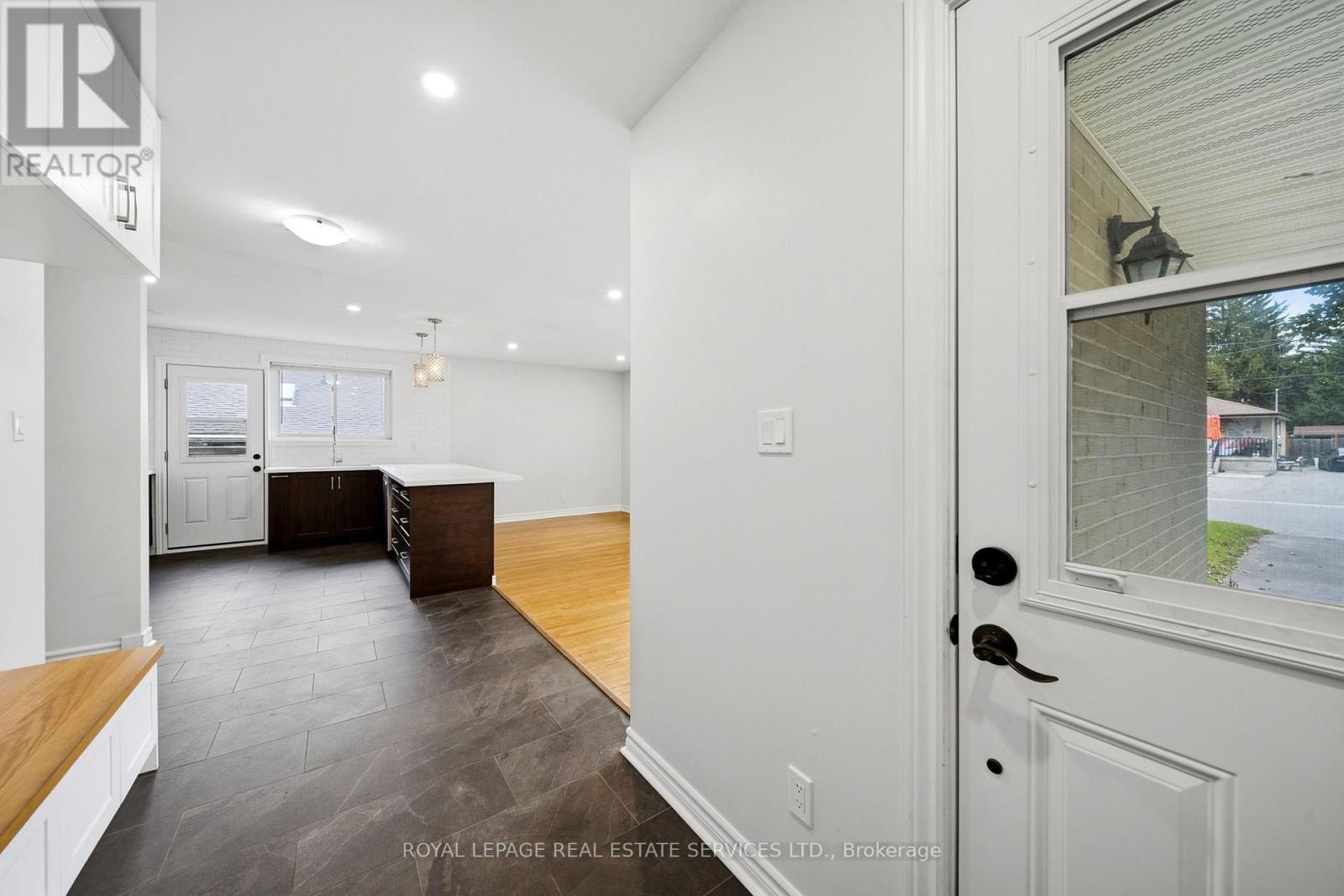 Main - 6 Corbett Crescent Property Photo 3