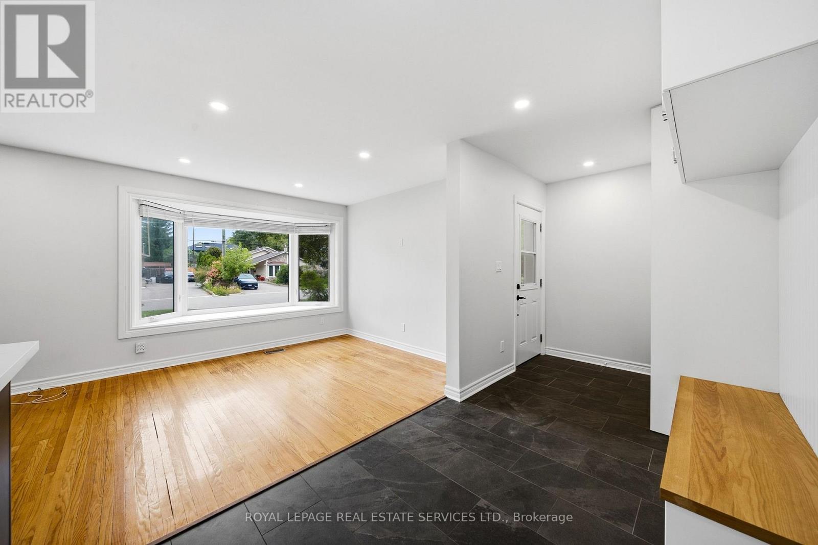 Main - 6 Corbett Crescent Property Photo 6