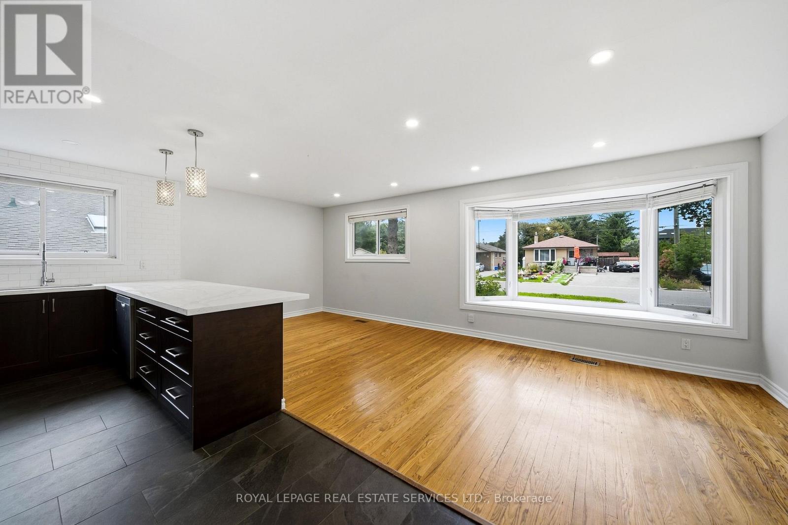 Main - 6 Corbett Crescent Property Photo 7