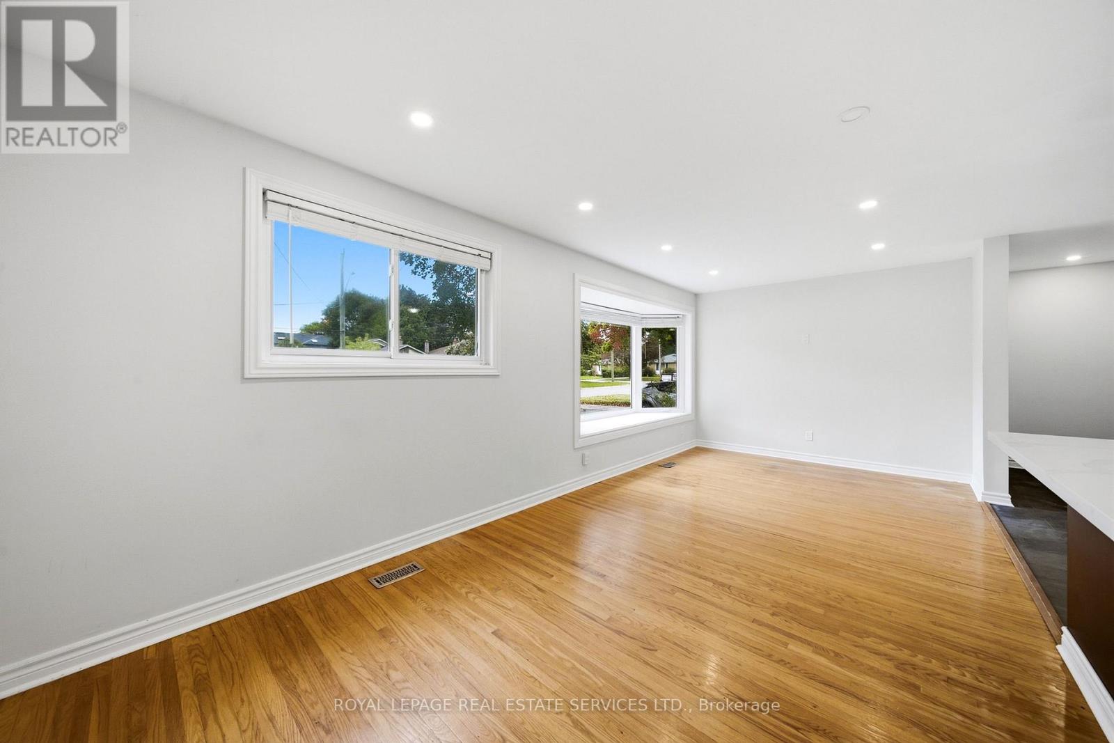 Main - 6 Corbett Crescent Property Photo 12