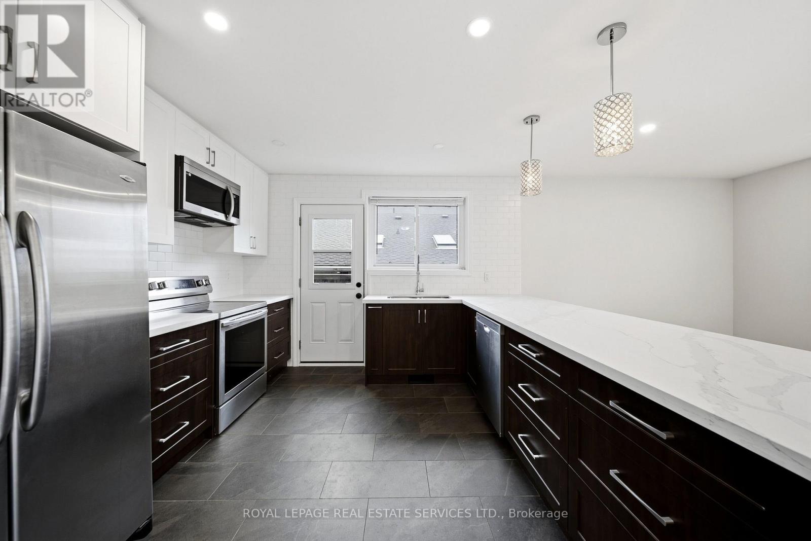 Main - 6 Corbett Crescent Property Photo 15