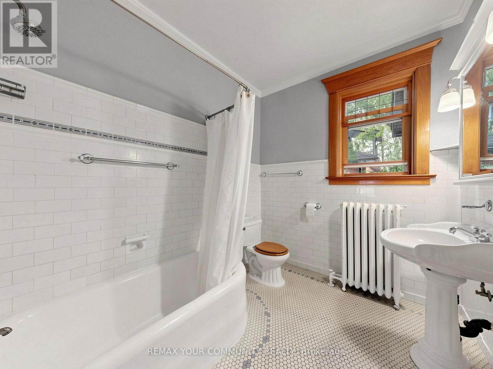 6055 Main Street Property Photo 17