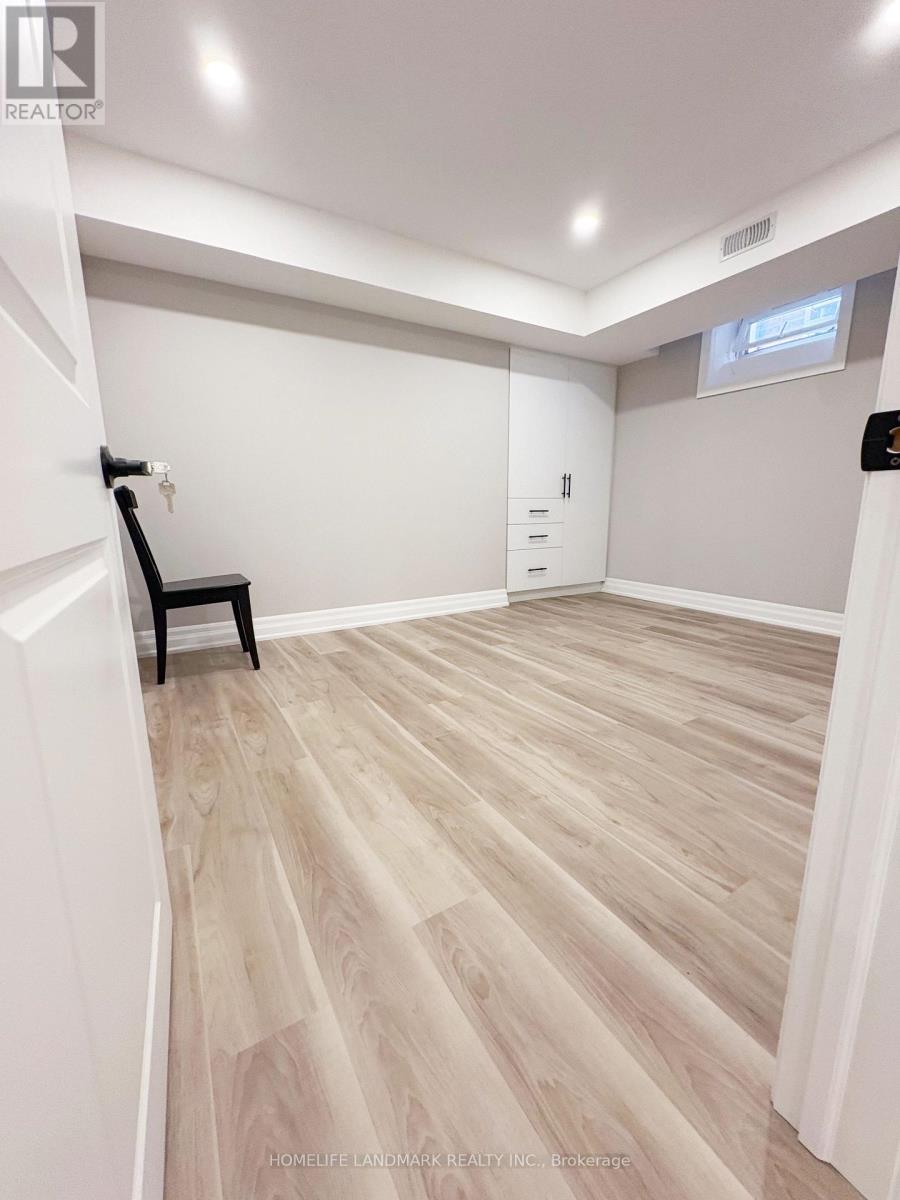 18 Halldorson Avenue Property Photo 5