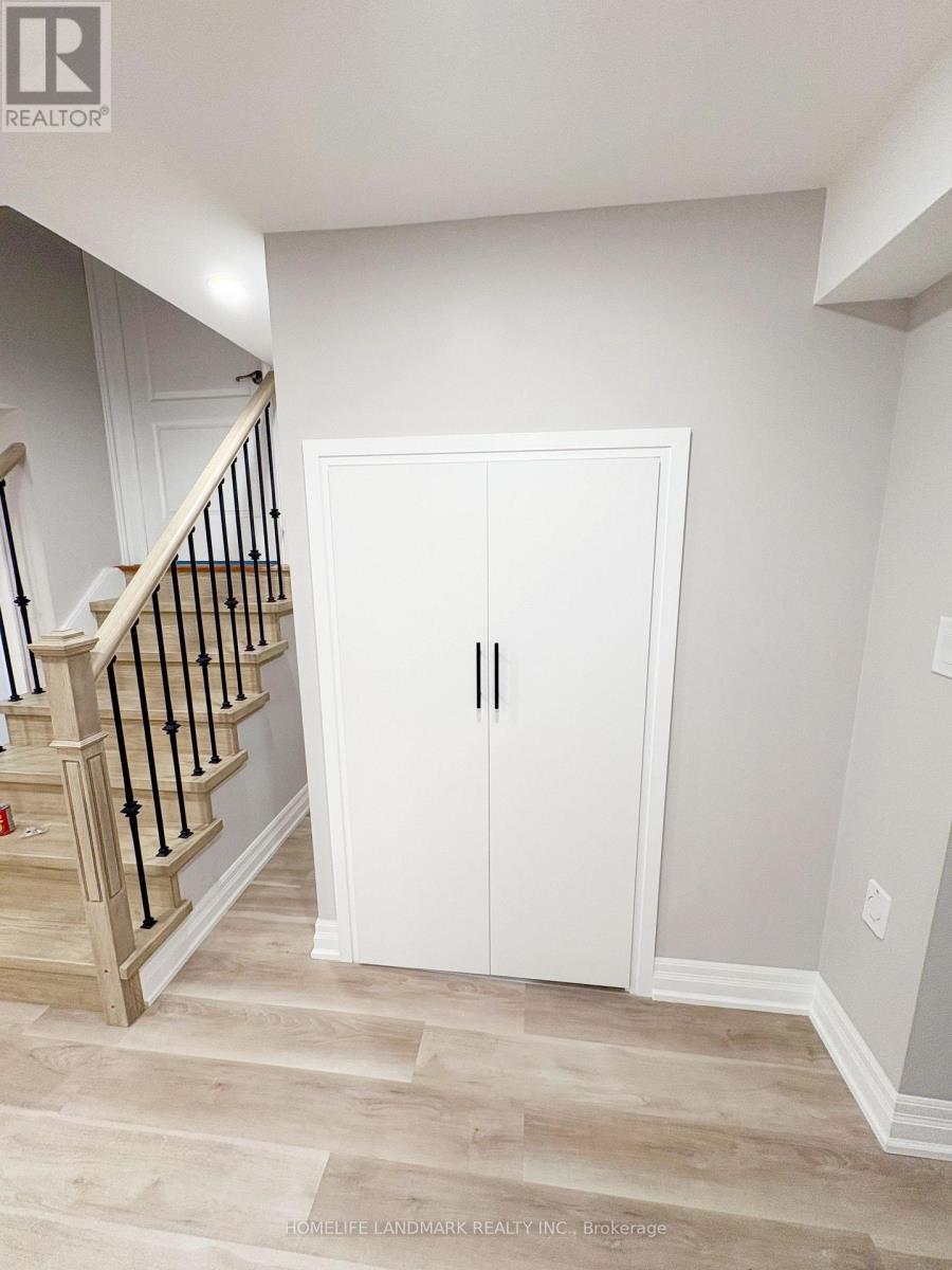 18 Halldorson Avenue Property Photo 6