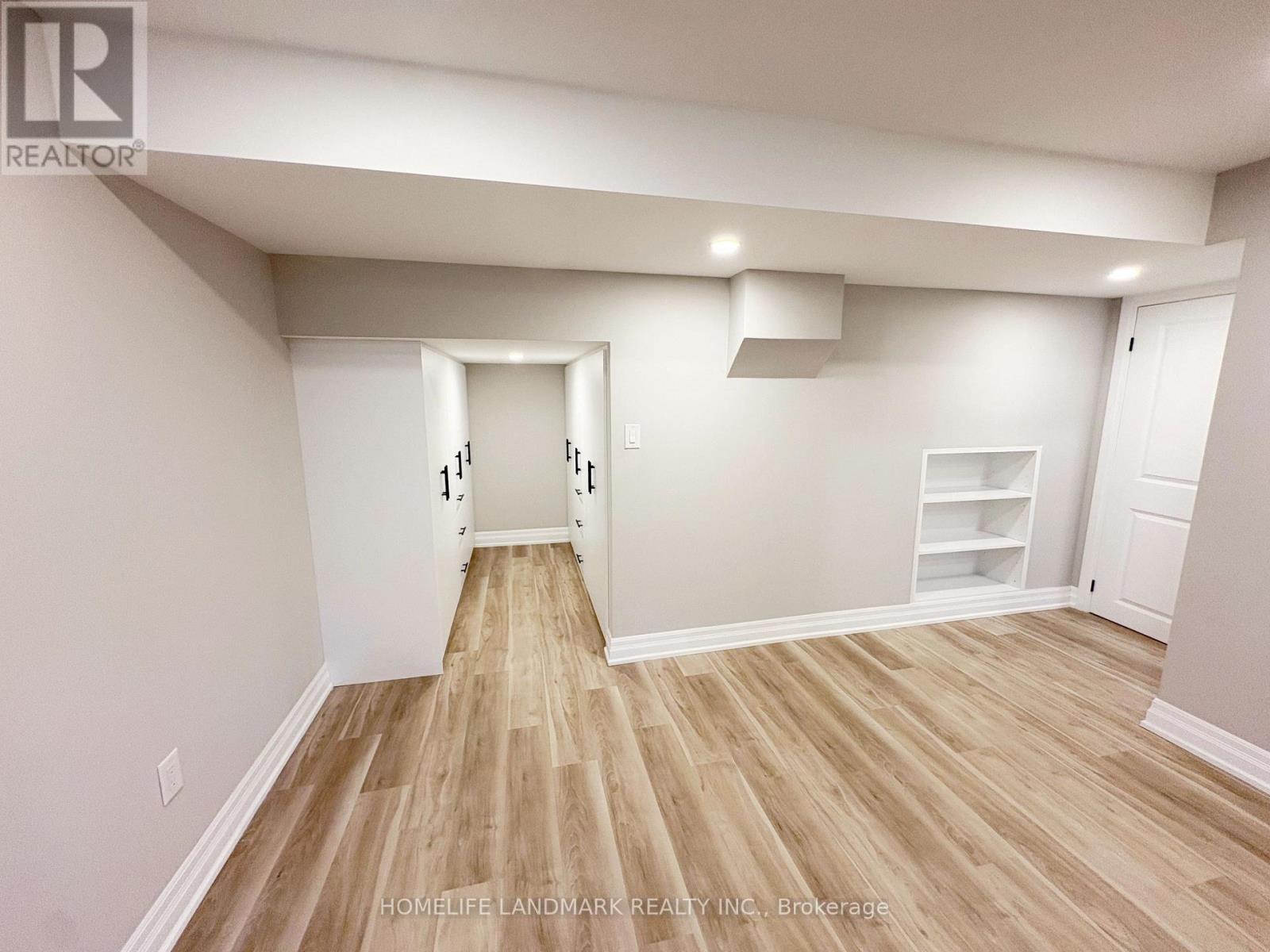 18 Halldorson Avenue Property Photo 9