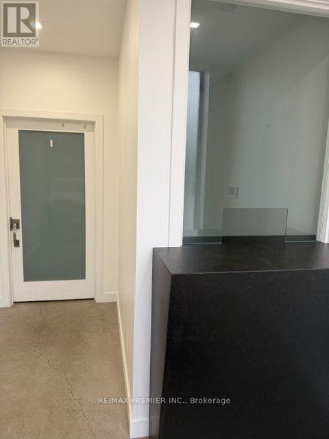 6 - 445 Edgeley Boulevard Property Photo 2