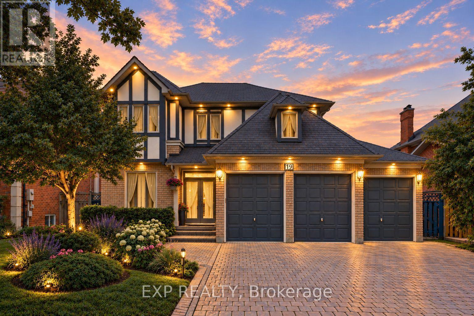 19 SPRINGBROOK DRIVE Property Photo 1
