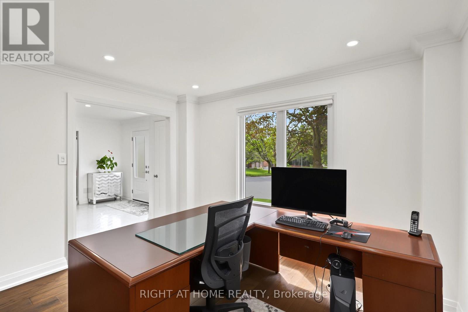 11 Harrowsmith Place Property Photo 8
