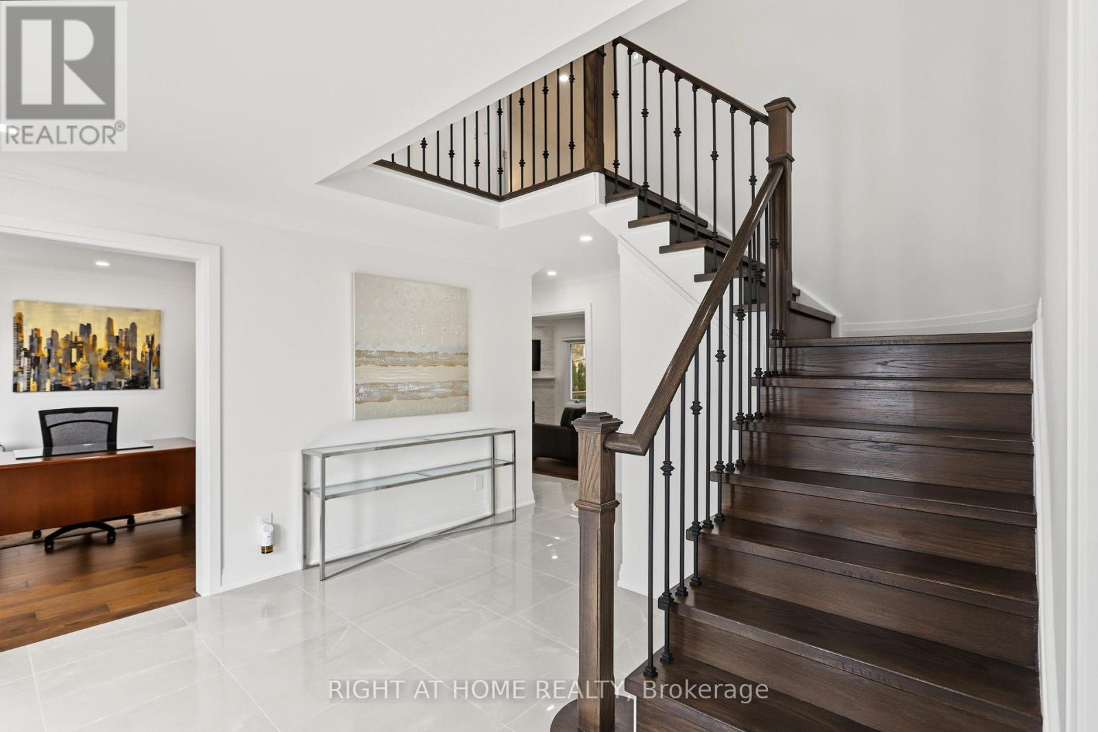 11 Harrowsmith Place Property Photo 9