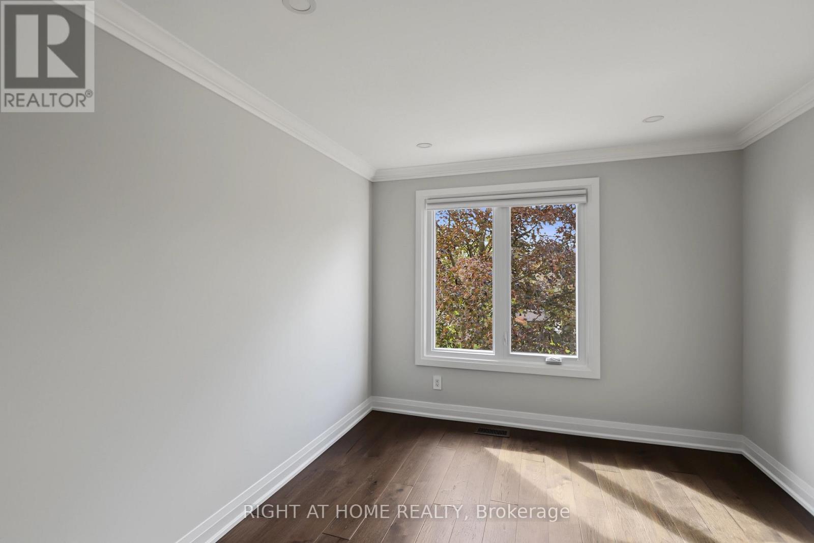 11 Harrowsmith Place Property Photo 26