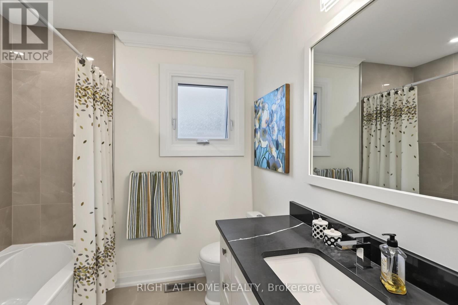11 Harrowsmith Place Property Photo 29