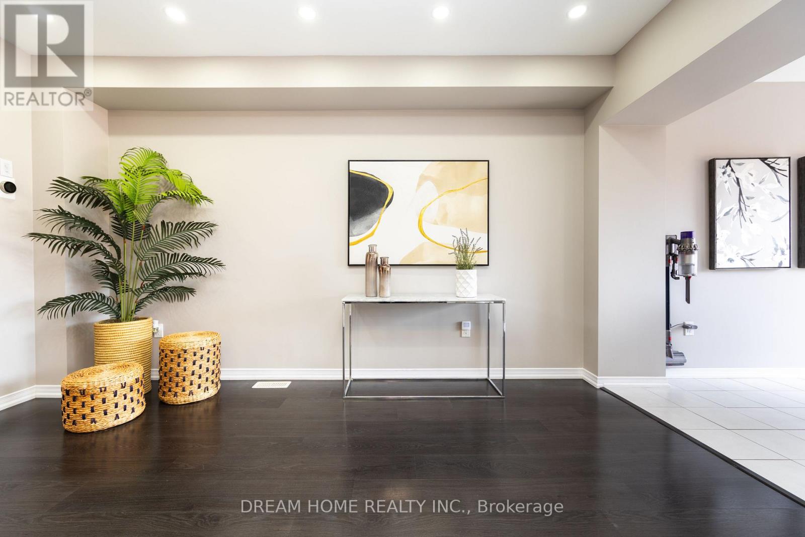 24 Spofford Drive Property Photo 12
