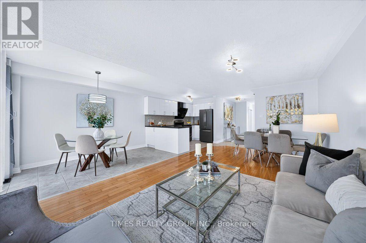224 Westway Crescent Property Photo 1