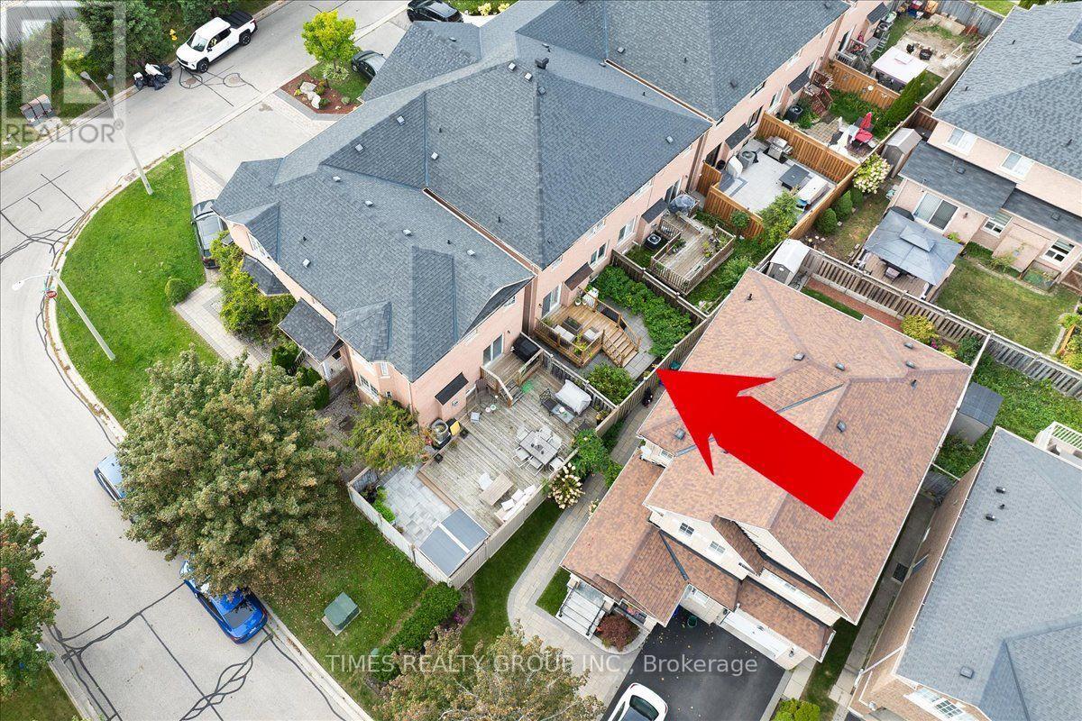 224 Westway Crescent Property Photo 3