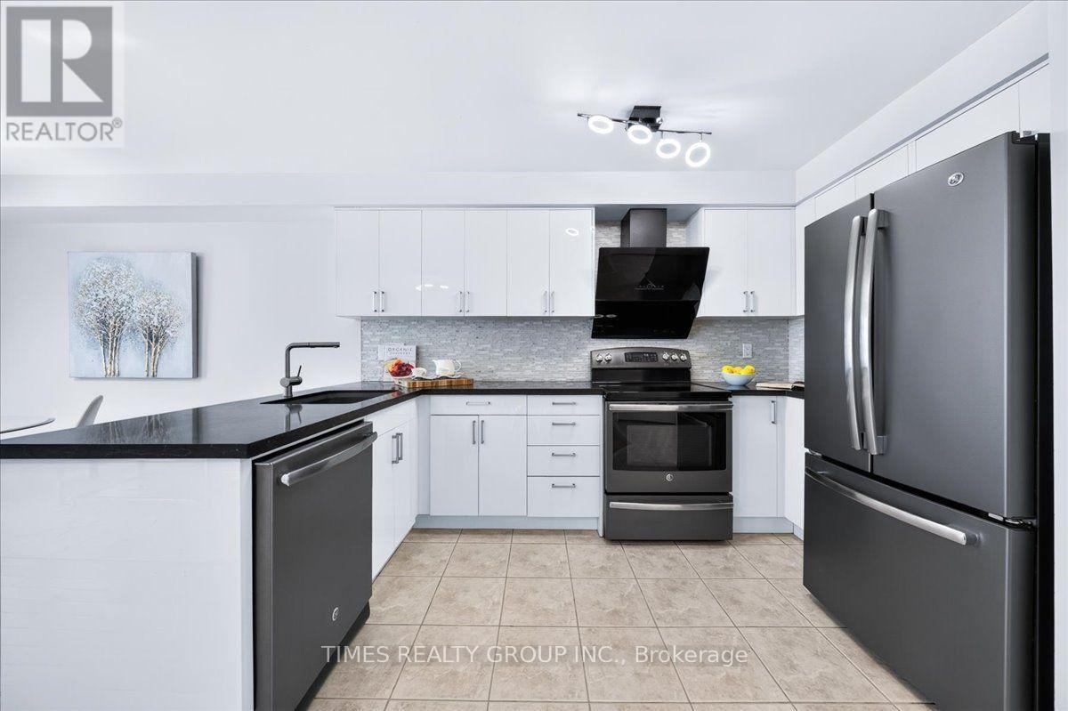 224 Westway Crescent Property Photo 14