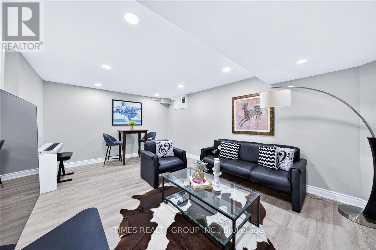 224 Westway Crescent Property Photo 46